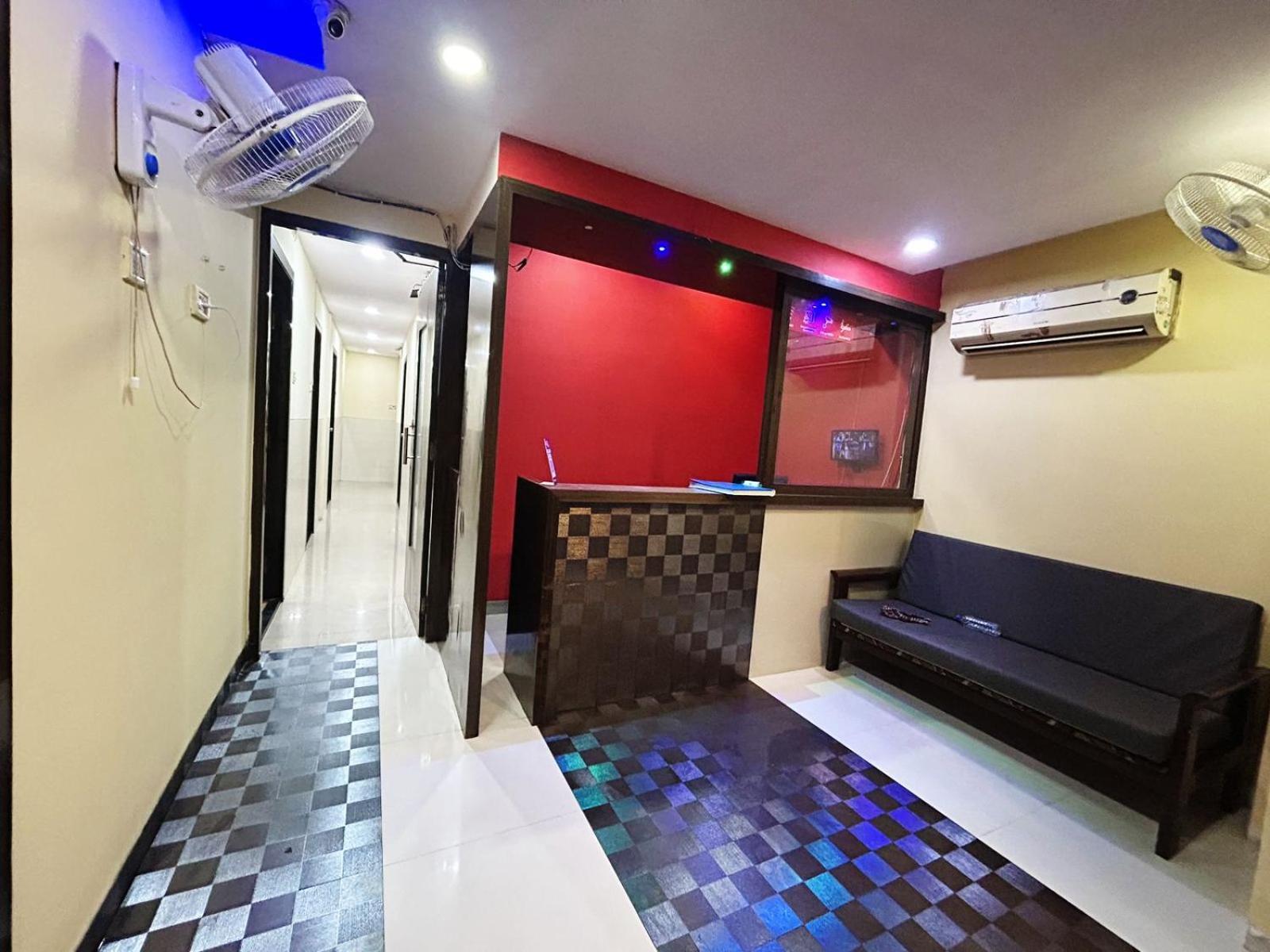 Hotel Skyway 3*