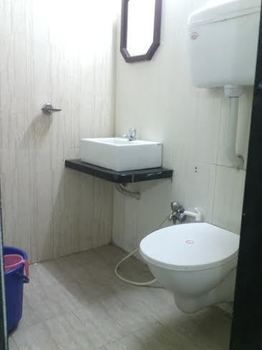 Skyway Hotel