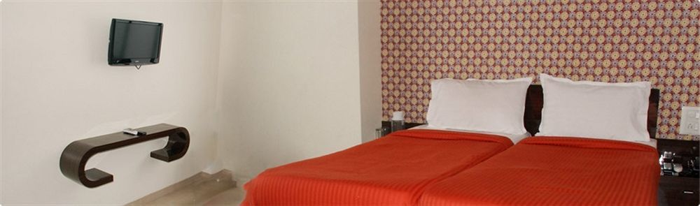 Hotel Skyway